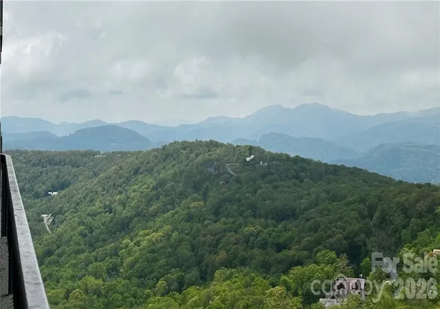 Listing Photo 2 - Condo for sale in building located at 303 Sugar Top Dr, Sugar Mountain, NC 28604 - Unit #2811