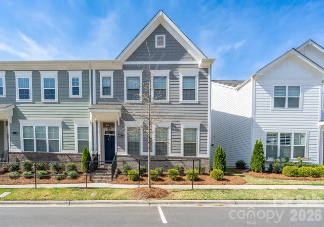 1st image of 15132 Rocky Bluff Loop, Davidson, NC 28036 | MLS# 4351498