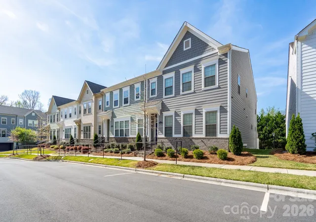 2nd image of 15132 Rocky Bluff Loop, Davidson, NC 28036 | MLS# 4351498