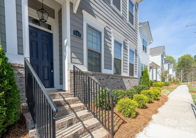 3rd image of 15132 Rocky Bluff Loop, Davidson, NC 28036 | MLS# 4351498