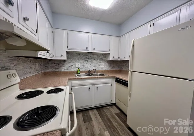 5th image of 427 6Th Ave W #A-2, Hendersonville, NC 28739 | MLS# 4351694