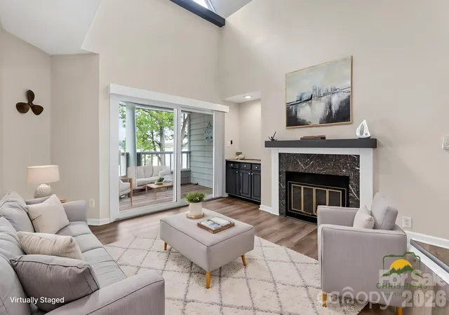 Listing Photo 4 - Condo for sale in building located at 345 Nw Dr, Davidson, NC 28036