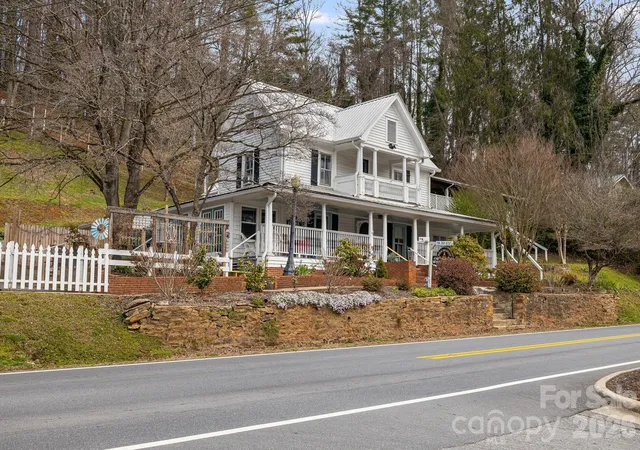 Homes for sale in Dillsboro, NC | 364 Haywood Rd, Dillsboro, NC 28725 | MLS# 4351756