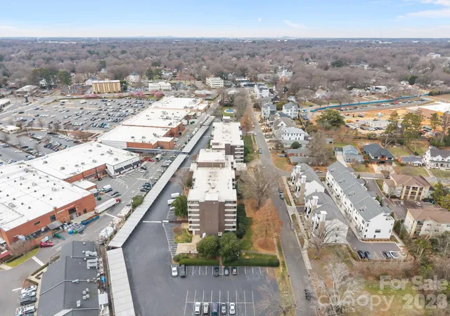 2nd image of 1300 Reece Rd, Charlotte, NC 28209