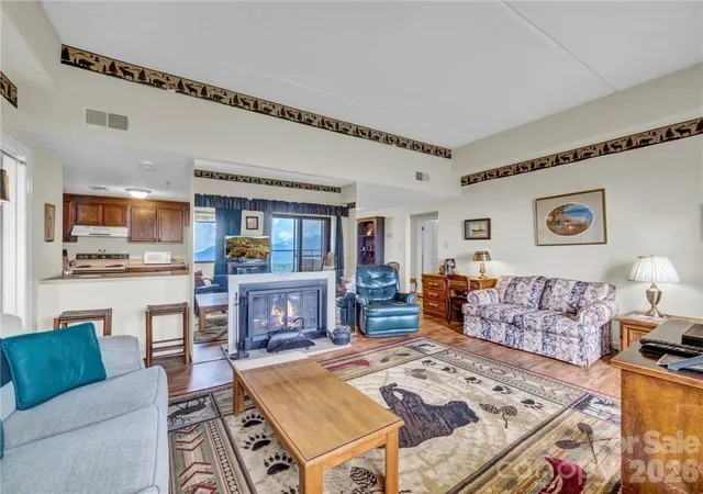 Photo 4 of Condo for sale at 303 Sugar Top Dr #2718, Sugar Mountain, NC 28604 | MLS# 4351867 | Listing updated on 2026-08-03