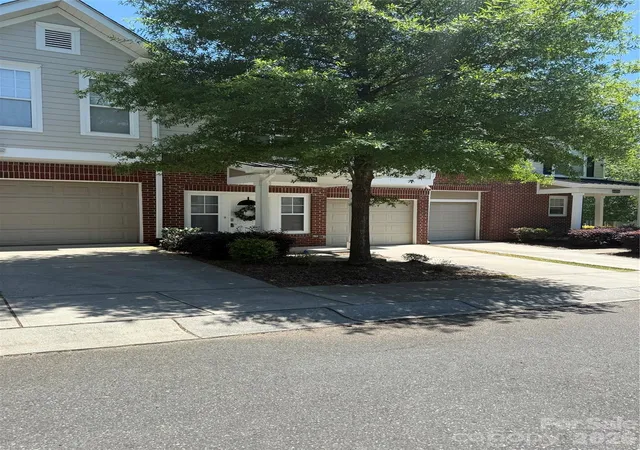 2nd image of 14208 Castle Abbey Ln, Charlotte, NC 28277 | MLS# 4351878