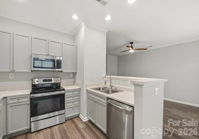 5th image of 14208 Castle Abbey Ln, Charlotte, NC 28277 | MLS# 4351878