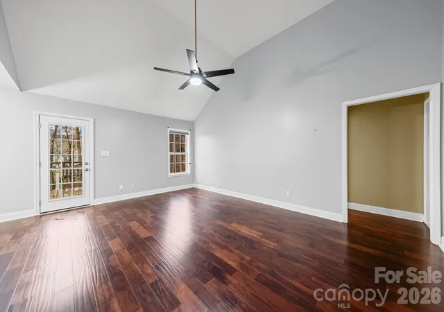 Photo 3 of Single family home for sale at 118 Sundance Cir, Statesville, NC 28625 | MLS# 4351957 | Listing updated on 2026-08-26