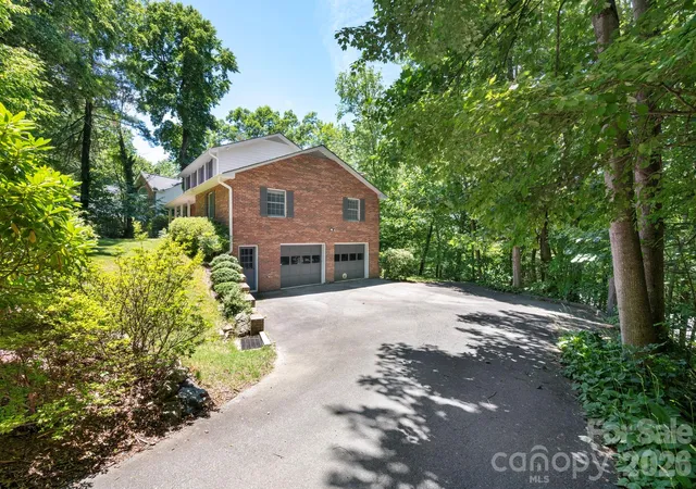 4th image of 107 Ballantree Dr, Asheville, NC 28803 | MLS# 4351990