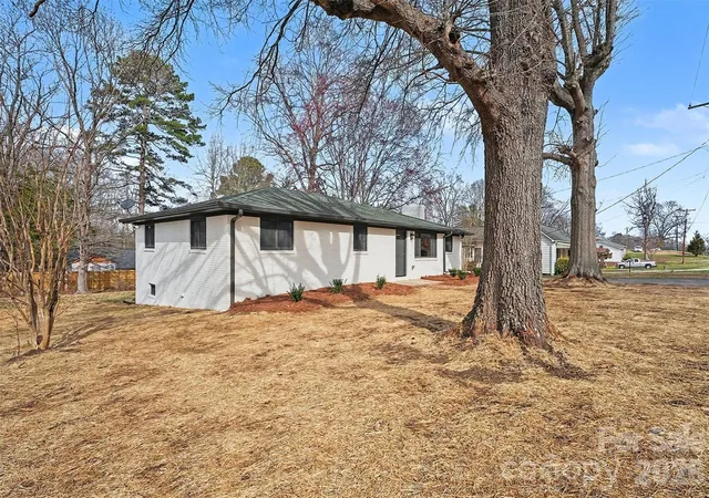 3rd image of 728 Pleasant Ave, Kannapolis, NC 28081 | MLS# 4352059