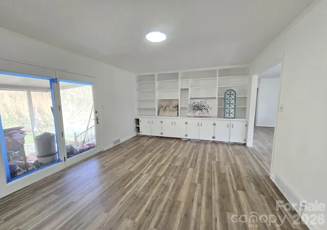 Photo 3 of Single family home for sale at 1797 Calvin Edney Rd, Mars Hill, NC 28754 | MLS# 4352100 | Listing updated on 2026-07-31