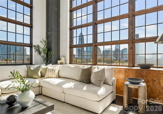 Listing Photo 5 - Condo for sale in building located at 715 N Graham St, Charlotte, NC 28202 - Unit #603