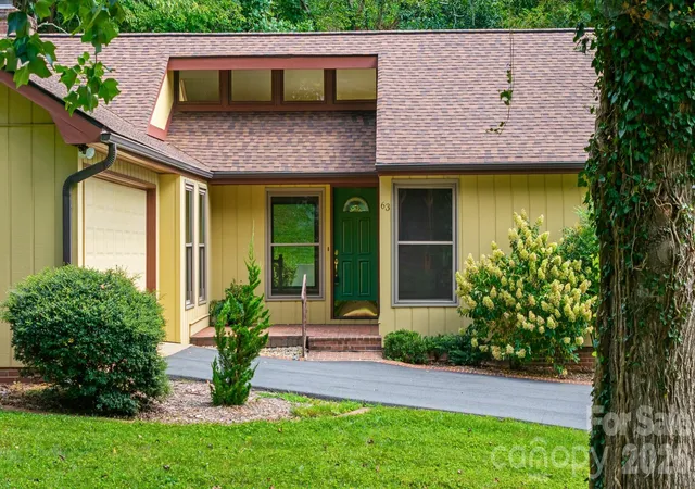 Photo 3 of Single family home for sale at 63 Pinecroft Rd, Asheville, NC 28804 | MLS# 4352217 | Listing updated on 2026-09-06