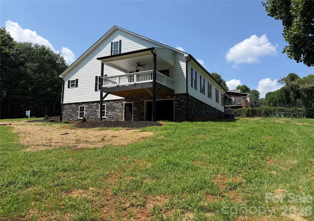 35th image of 1610 Summerlin Pl, Newton, NC 28658 | MLS# 4352272