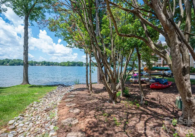 5th image of 1018 Southwest Dr Sw #18, Davidson, NC 28036 | MLS# 4352350