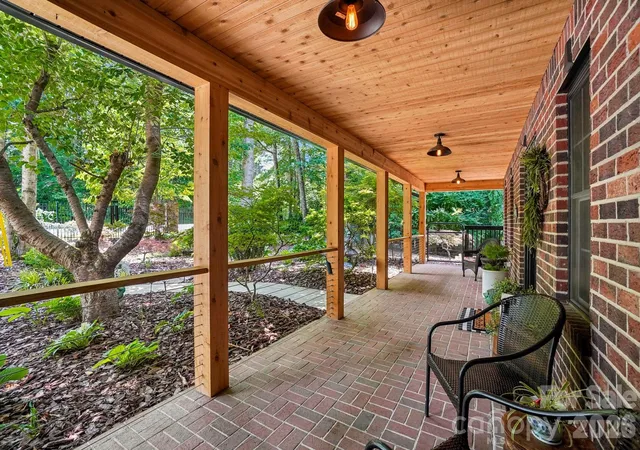 Photo 4 of Single family home for sale at 4005 Little River Rd, Hendersonville, NC 28739 | MLS# 4352423 | Listing updated on 2026-10-04