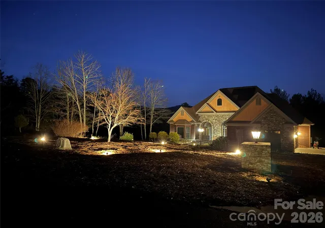Homes for sale in Nebo, NC | 293 Bear Cliff Dr, Nebo, NC 28761 | MLS# 4352443