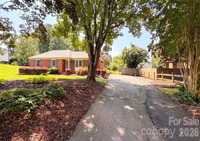 Photo 4 of Single family home for sale at 2309 Amity Ave, Gastonia, NC 28054 | MLS# 4352587 | Listing updated on 2026-09-05