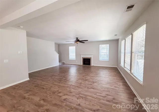 Photo 3 of Single family home for sale at 5837 Mcdowell Run Dr, Huntersville, NC 28078 | MLS# 4352611 | Listing updated on 2026-10-01