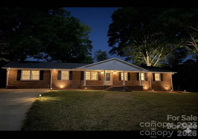 2nd image of 1621 Stonehill Pl, Rock Hill, SC 29730 | MLS# 4352614