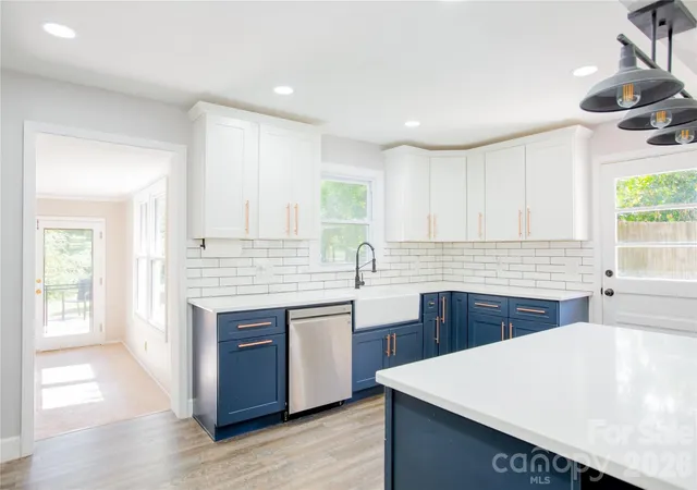 Photo 3 of Single family home for sale at 581 Clyde Dr, Winston Salem, NC 27104 | MLS# 4352702 | Listing updated on 2026-09-07