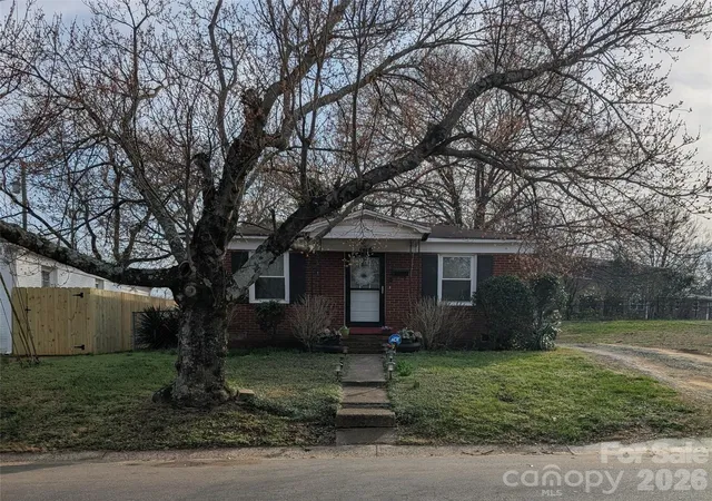 1st image of 635 Chicago Ave, Charlotte, NC 28203 | MLS# 4352789