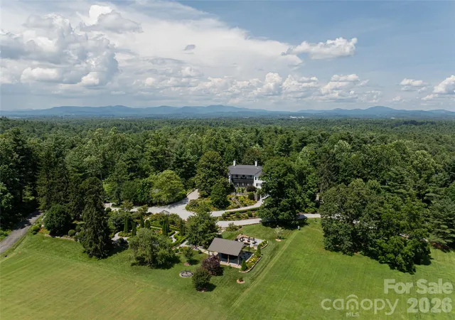 Photo 3 of Sale Pending at 365 Sherwood Dr S, Flat Rock, NC 28731 | MLS# 4353114 | Listing updated on 2026-09-01