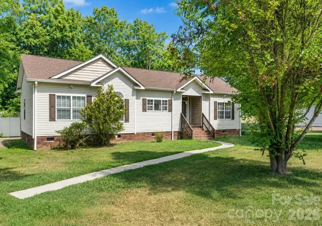 Photo 1 of Sale Pending at 3951 Springs Rd, Conover, NC 28613 | MLS# 4353185 | Listing updated on 2026-08-20