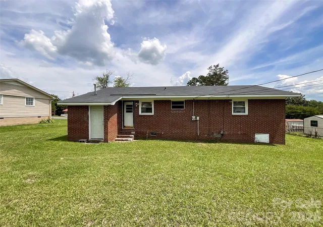 Photo 3 of Single family home for sale at 102 Mlk Memorial Dr, Chester, SC 29706 | MLS# 4353186 | Listing updated on 2026-10-07
