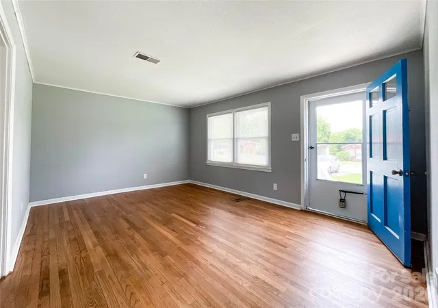 Photo 4 of Single family home for sale at 102 Mlk Memorial Dr, Chester, SC 29706 | MLS# 4353186 | Listing updated on 2026-10-07