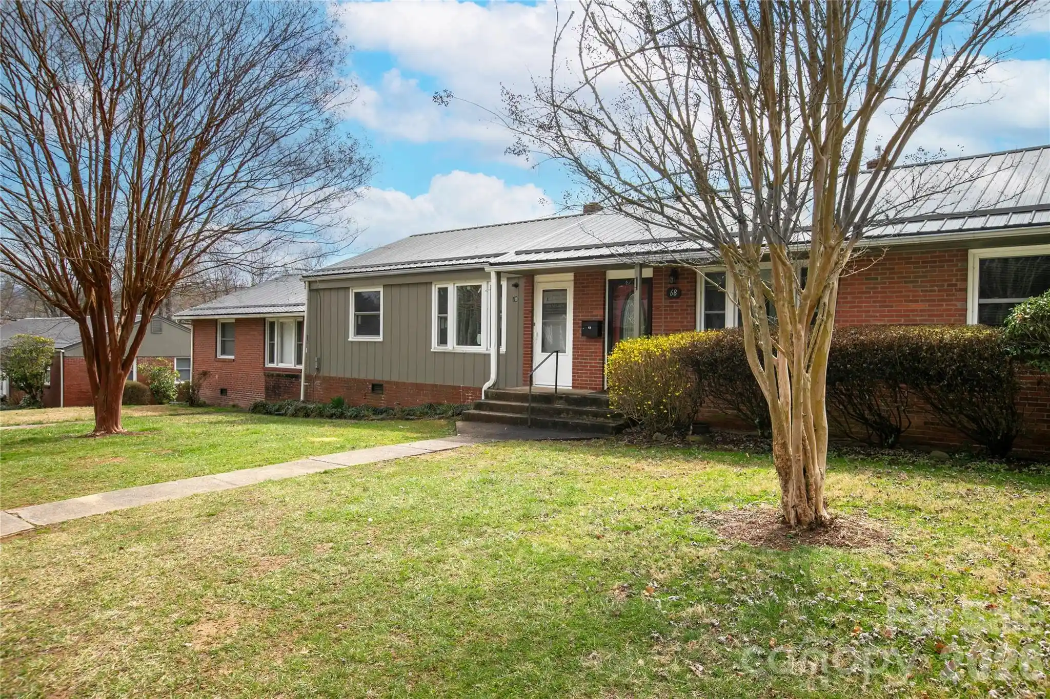 Listing Photo 2 - Condo for sale in 68 Elm Bend Rd located at 68 Elm Bend Rd, Brevard, NC 28712 - Unit 68 Elm Bnd Rd