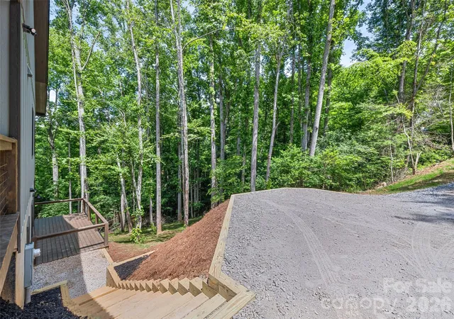 5th image of 288 Ironwood Dr, Clyde, NC 28721 | MLS# 4353359