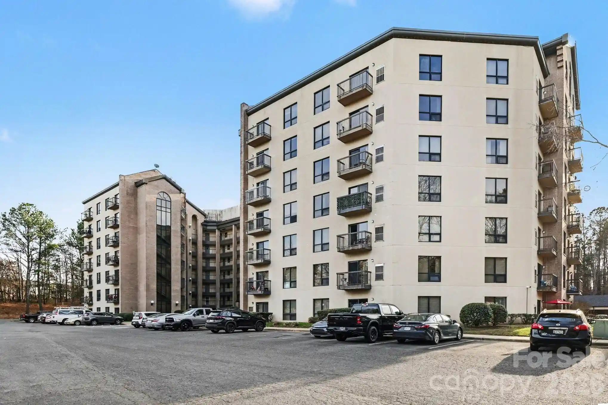Listing Photo 2 - Condo for sale in 211 Heritage Blvd located at 211 Heritage Blvd, Fort Mill, SC 29715 - Unit #611