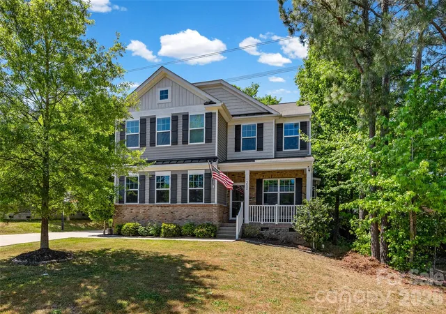 Photo 1 of Single family home for sale at 252 Hydrangea Dr, Clover, SC 29710 | MLS# 4353447 | Listing updated on 2026-09-16