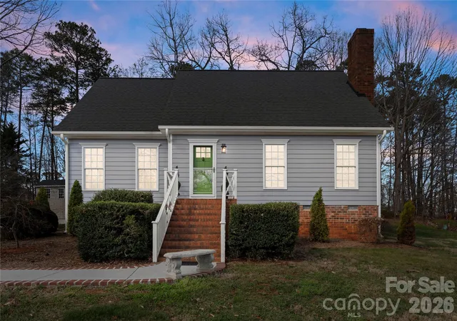 1st image of 39 Bowen Dr, Belmont, NC 28012 | MLS# 4353669
