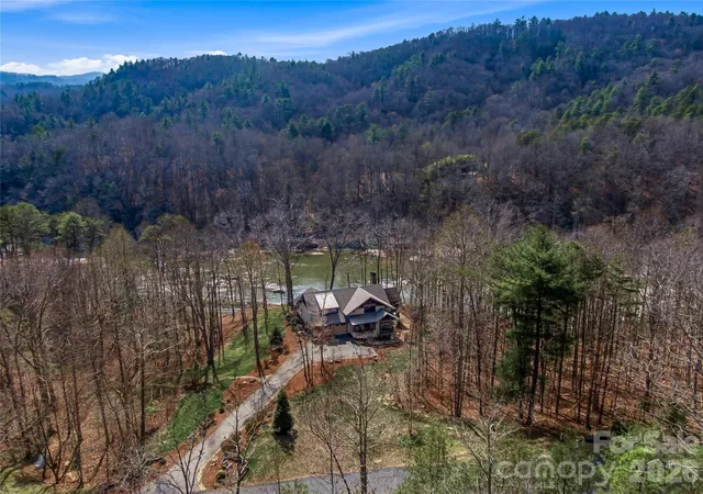 Photo 2 of Single family home for sale at 3735 French Broad Pkwy, Marshall, NC 28753 | MLS# 4353806 | Listing updated on 2026-10-02