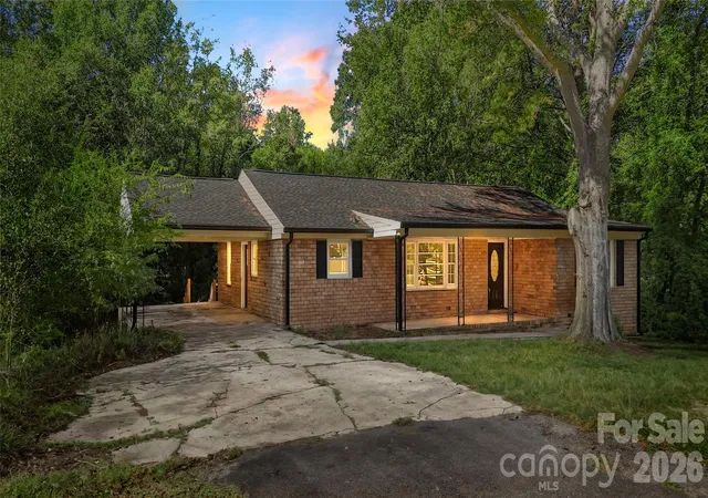 Photo 1 of Single family home for sale at 1428 Boxwood Ave, Lancaster, SC 29720 | MLS# 4353864 | Listing updated on 2026-09-21