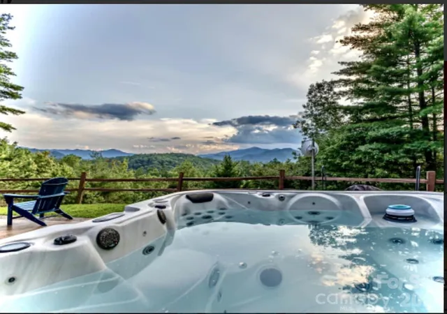 Homes for sale in Bryson City, NC | 28 Nantahala Rdg, Bryson City, NC 28713 | MLS# 4354188
