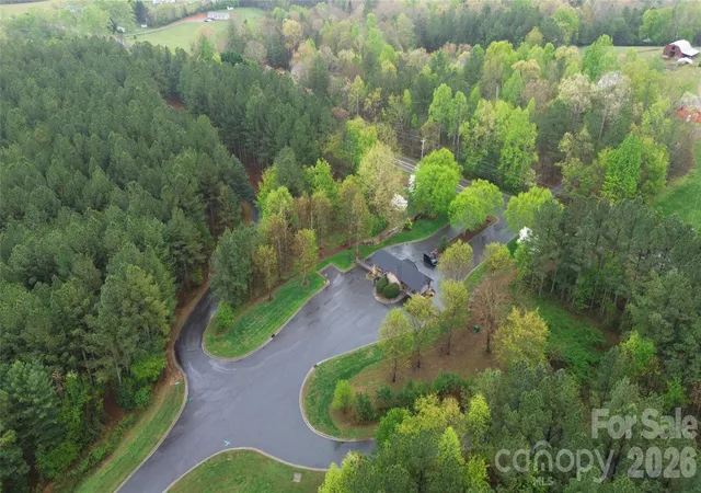 4th image of 101, 107 Table Rock Tr Nw, Morganton, NC 28655 | MLS# 4354391