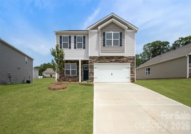 Photo 3 of Single family home for sale at 65 Cora View Trl, Waynesville, NC | MLS# 4354398 | Listing updated on 2026-10-07