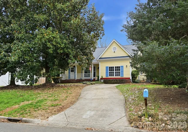 Photo 2 of Single family home for sale at 2717 Olde Whitehall Rd, Charlotte, NC 28273 | MLS# 4354510 | Listing updated on 2026-09-22