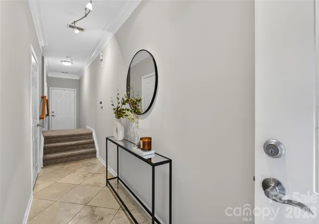 3rd image of 1508 Walnut Vw Dr, Charlotte, NC 28208