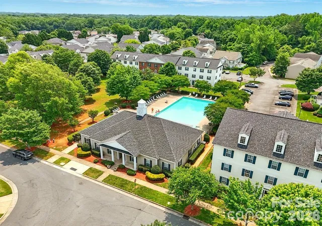 2nd image of 1134 Plz Walk Dr, Charlotte, NC 28215
