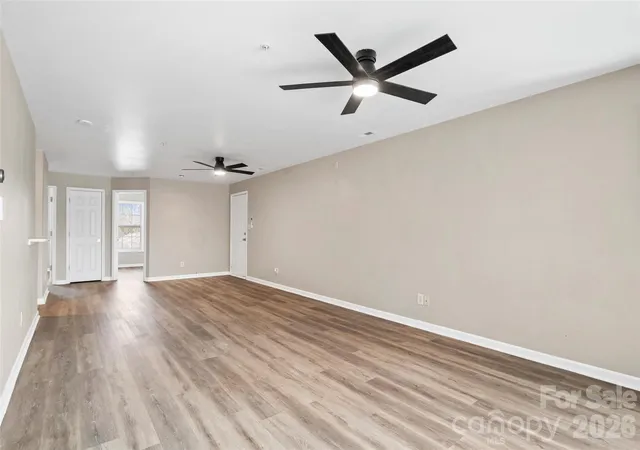 3rd image of 1134 Plz Walk Dr, Charlotte, NC 28215