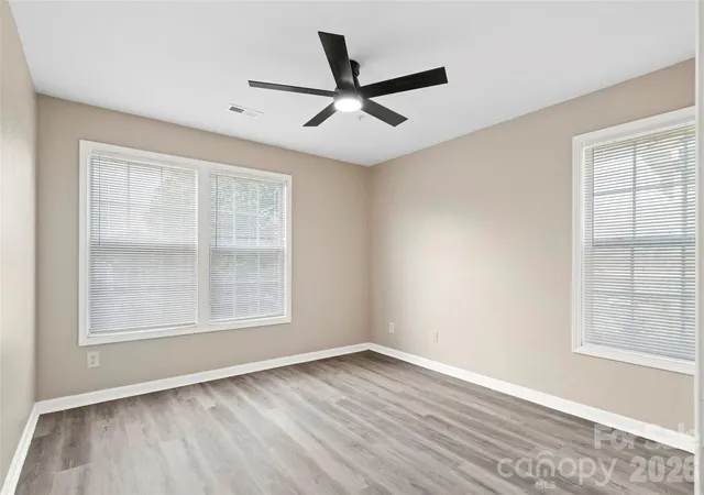 4th image of 1134 Plz Walk Dr, Charlotte, NC 28215