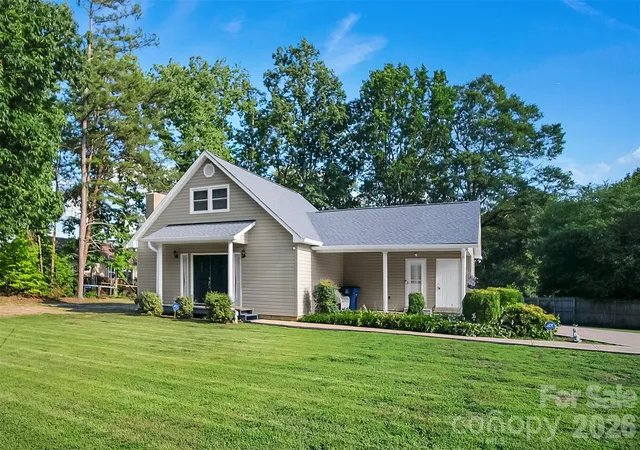 3rd image of 122 Rockman Rd, Grover, NC 28073 | MLS# 4354636