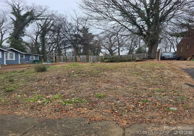 Photo 3 of Land for sale at 320 Woodvale Pl, Charlotte, NC 28208 | MLS# 4354677 | Listing updated on 2026-08-13