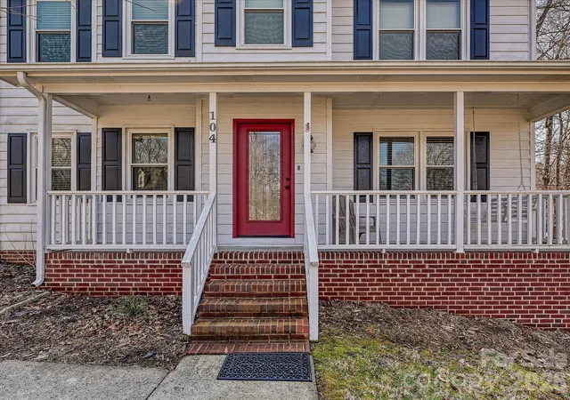 4th image of 104 Deertrack Dr, Mount Holly, NC 28120 | MLS# 4354713