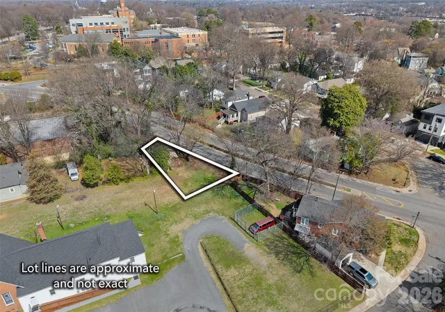 Homes for sale in Charlotte, NC | 1515 W 5Th St, Charlotte, NC 28216 | MLS# 4354730