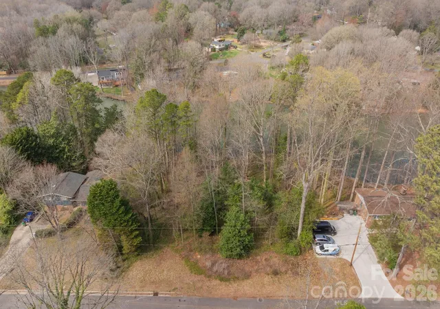 1st image of Tbd Oakwood Ln, Charlotte, NC 28215 | MLS# 4354732